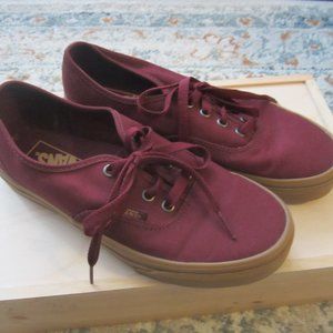 vans gumwall lace up size 7 womens 5.5 mens